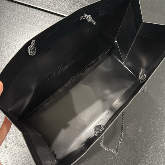 Chanel Classic White Shopping Gift Display Bag - Picture 9 of 9